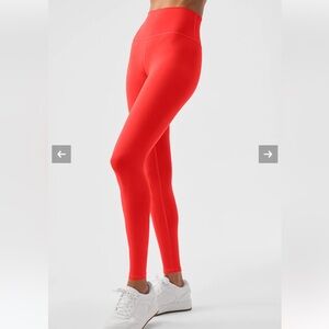 Alo 	7/8 HIGH-WAIST AIRLIFT LEGGING - Red Hot Summer - size medium